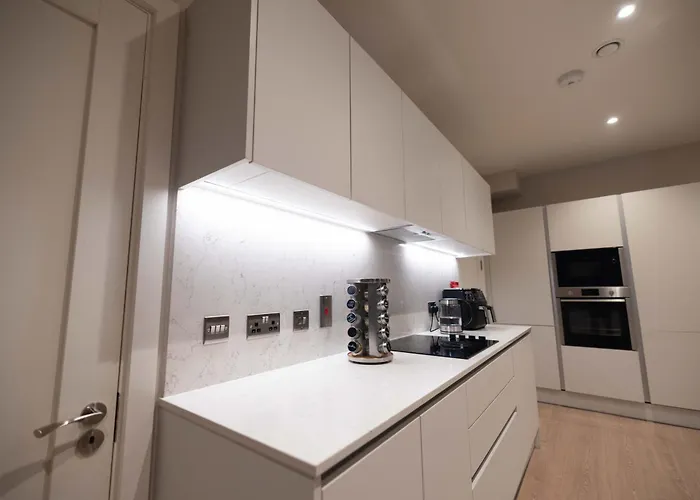 King With Garden View *