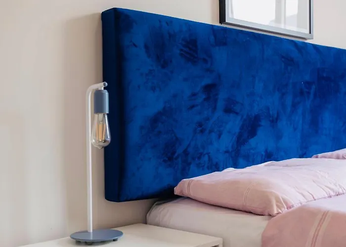 King With Garden View * Dublin