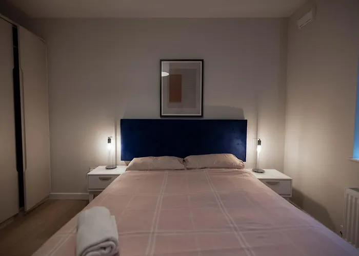 King With Garden View *