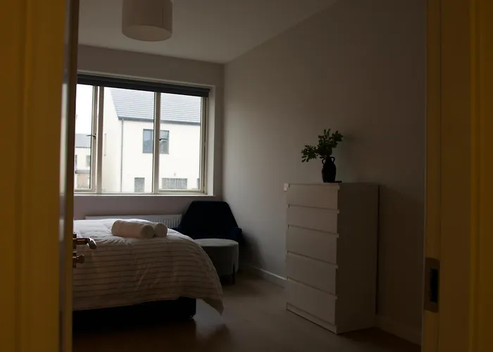 King With Garden View * Dublin